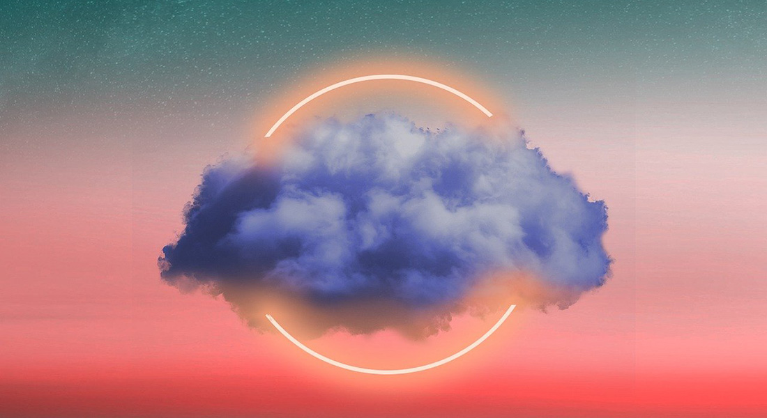 Blau-roter Verlauf mit Sternenhimmel. In der Mitte ist eine Wolke mit einem gelben Neon-Leuchtring darum